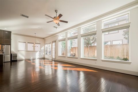 Tiny photo for 6703 Saxton Manor Street, Houston, TX 77055 (MLS # 17739708)