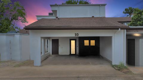 7655 S Braeswood Boulevard 10 Houston TX 77071