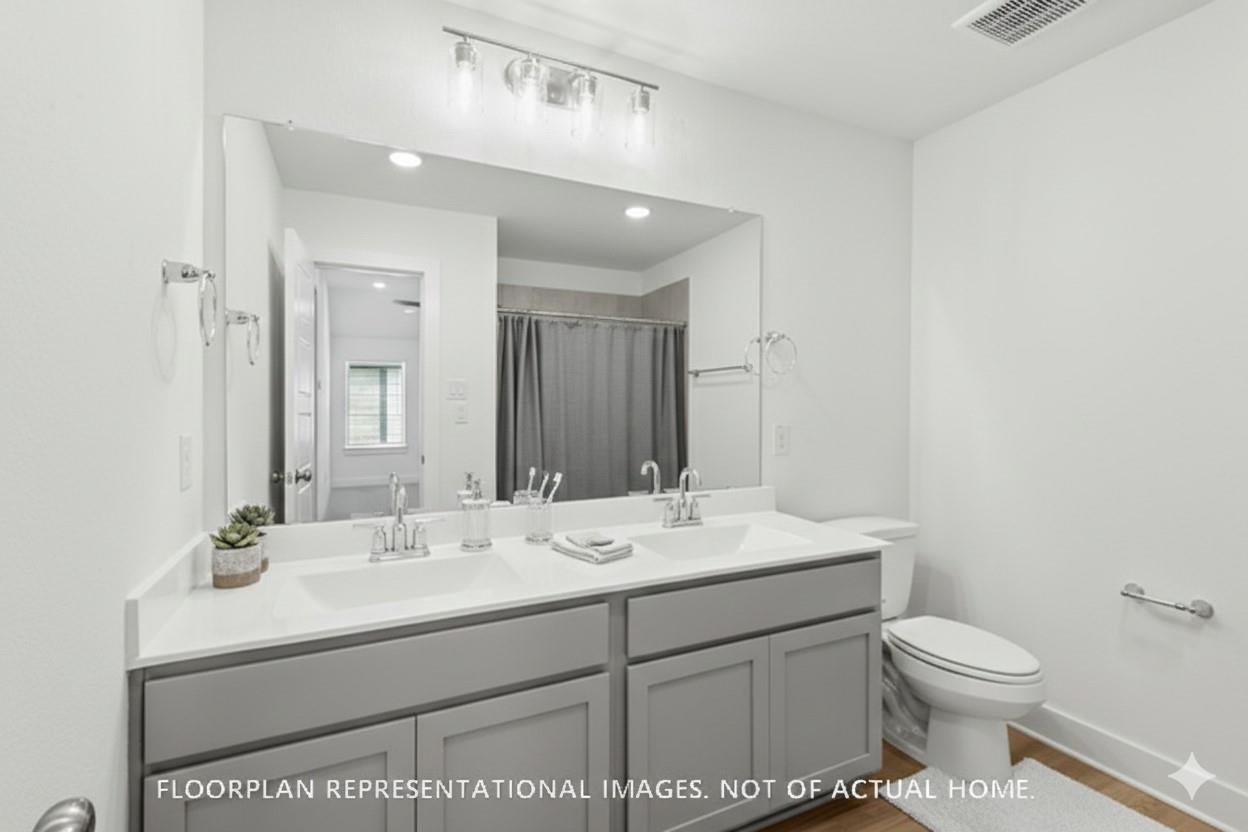 21211 Venetian Glass Lane