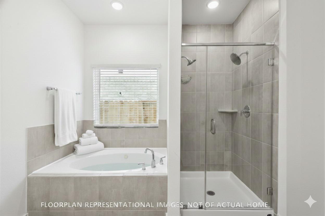 21211 Venetian Glass Lane