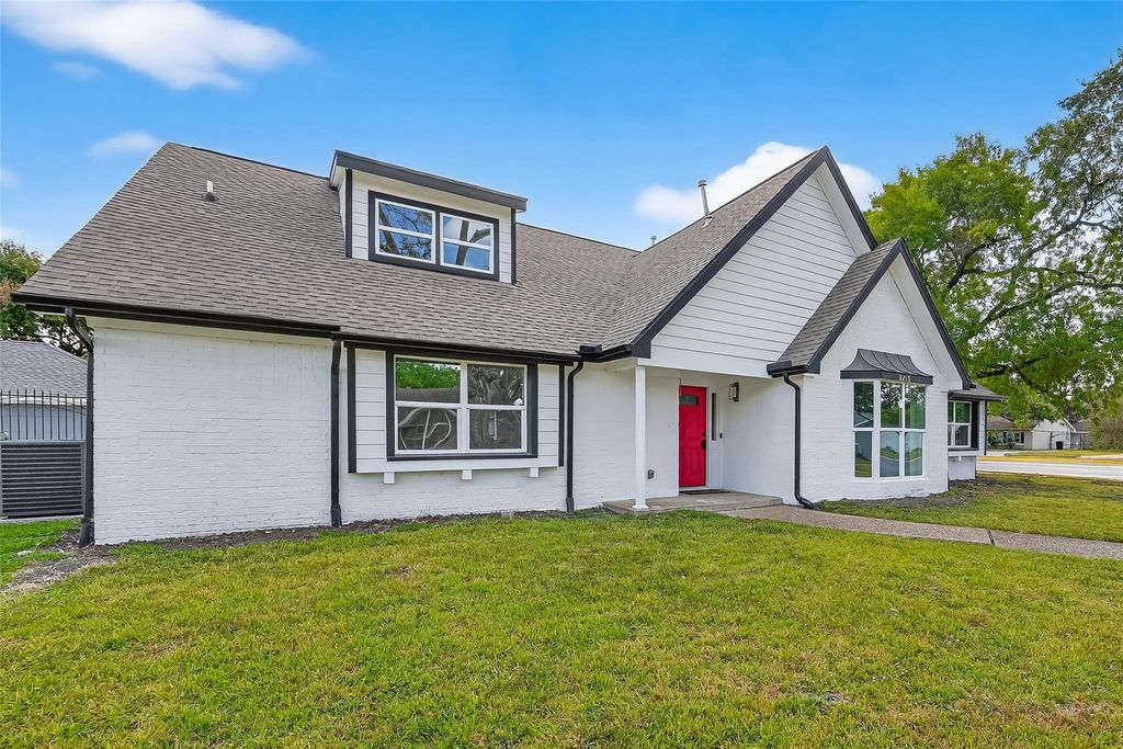 Photo of 3215 Ann Arbor Drive, Houston, TX 77063 (MLS # 75351734)