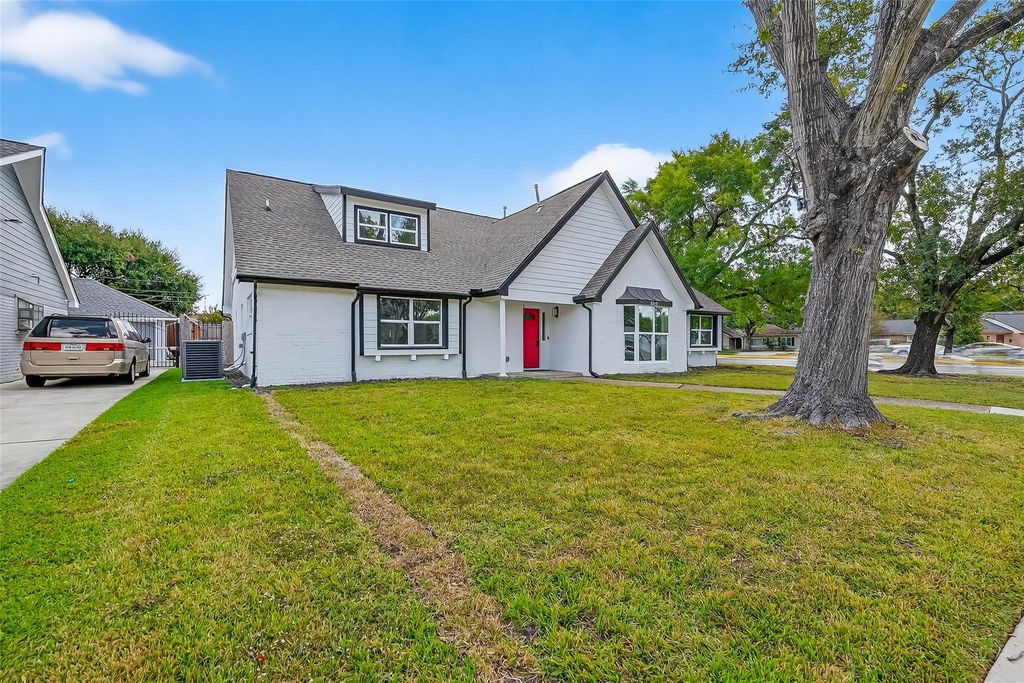 Photo of 3215 Ann Arbor Drive, Houston, TX 77063 (MLS # 75351734)