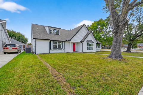 Photo of 3215 Ann Arbor Drive, Houston, TX 77063 (MLS # 75351734)