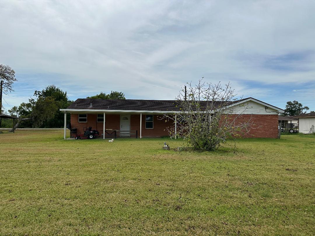 304 Edgewater Drive