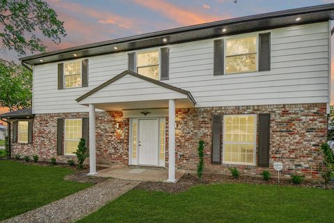 Photo of 14406 Burgoyne Road, Houston, TX 77077 (MLS # 72862695)