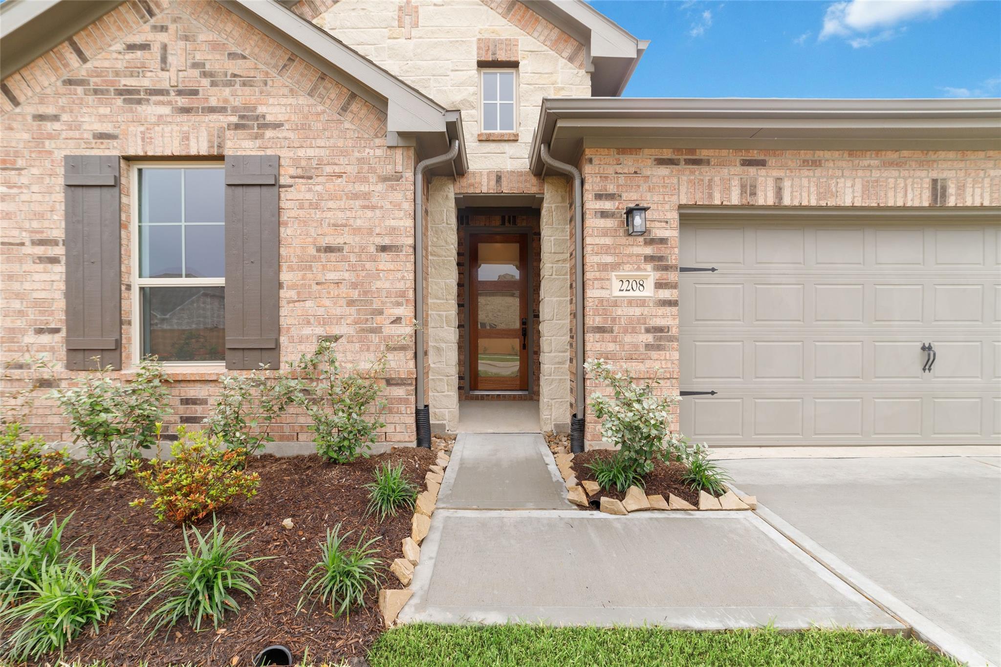 2208 Inglenook Grove Drive