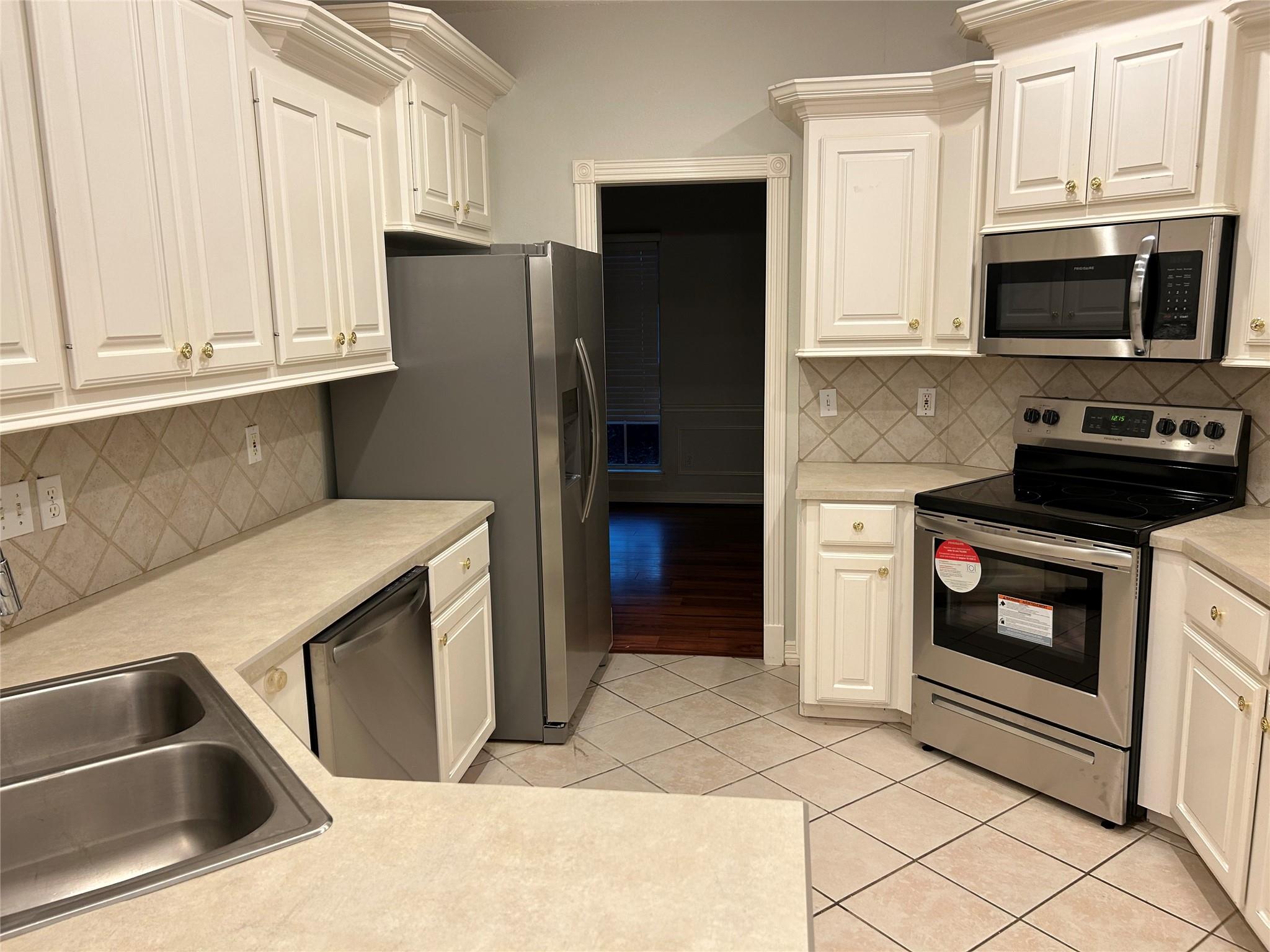 12629 Capricornus Drive