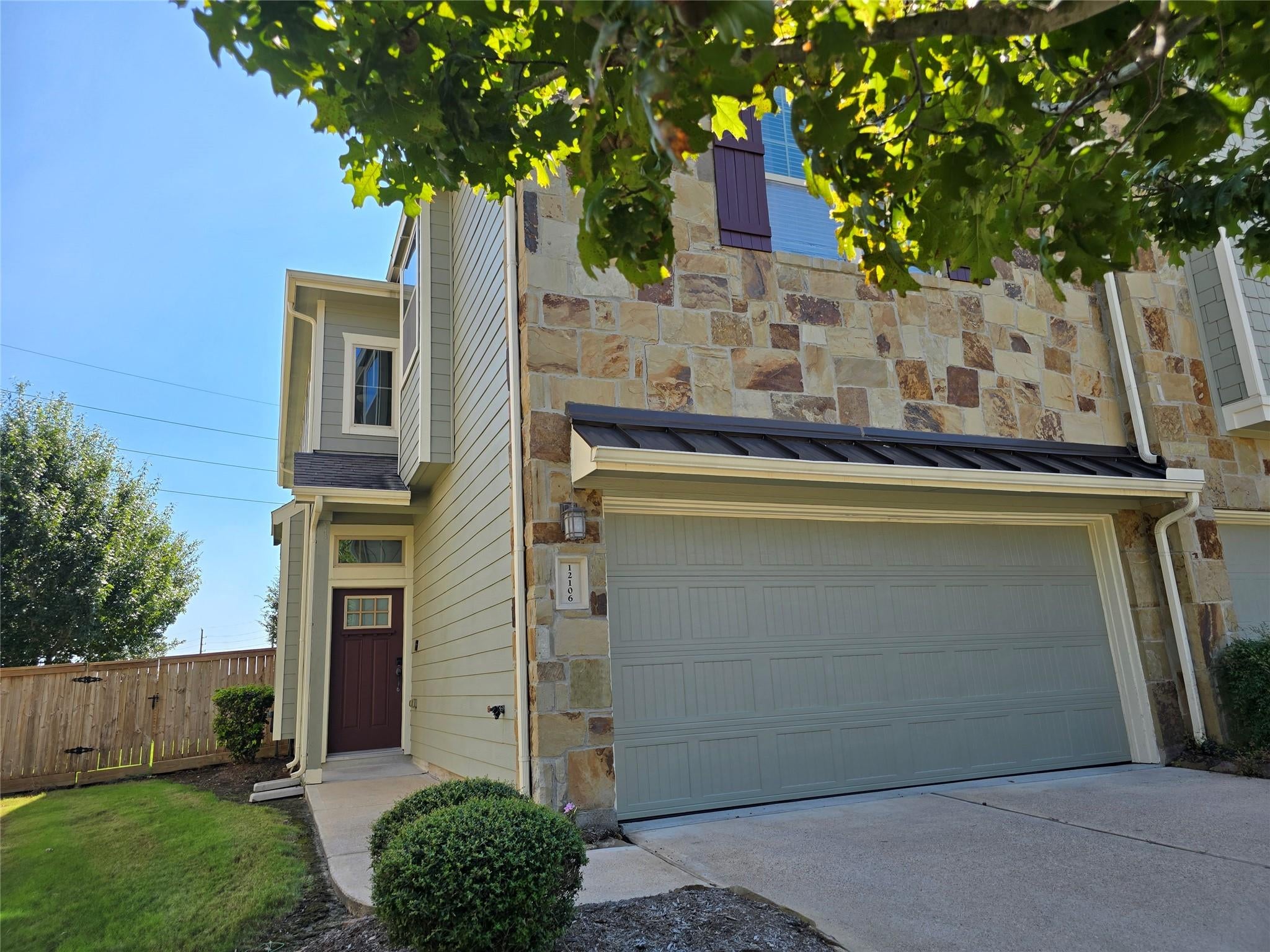 12106 La Strada Street