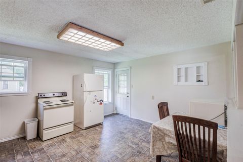 Tiny photo for 827 Bell Drive, Euless, TX 76039 (MLS # 33199596)