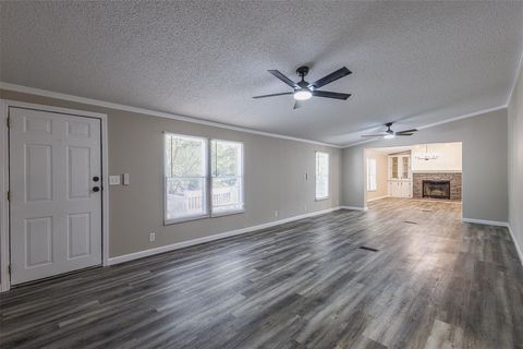 Photo of 853 Queenswood Street, Montgomery, TX 77316 (MLS # 56153580)