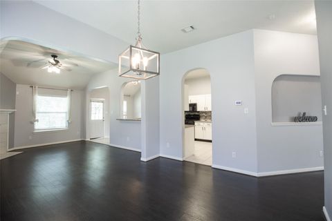 Photo of 303 Burris Park Drive, Spring, TX 77373 (MLS # 4520332)