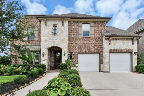 Photo of 8803 Autumn Pine Drive, Missouri City, TX 77459 (MLS # 84136075)