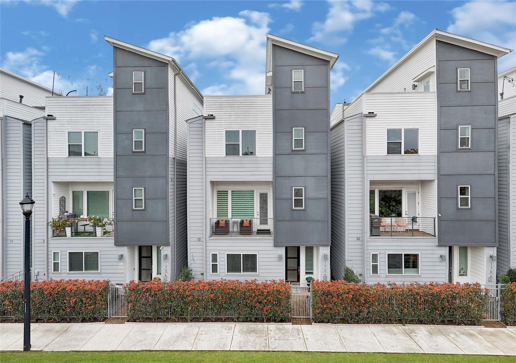 Photo of 1706 Mcilhenny Street #C, Houston, TX 77004 (MLS # 15308140)