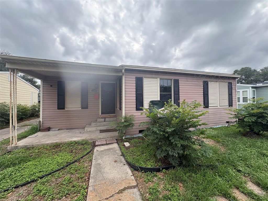 Photo of 3545 Monterrey St, Corpus Christi, TX 78411 (MLS # 76638495)