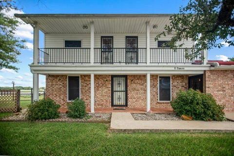 Photo of 605 State Highway 172, Ganado, TX 77962 (MLS # 90093837)