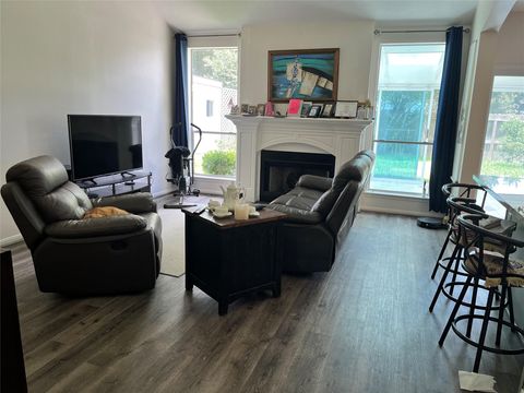 Photo of 4955 Sentry Woods Lane, Pearland, TX 77584 (MLS # 12164805)