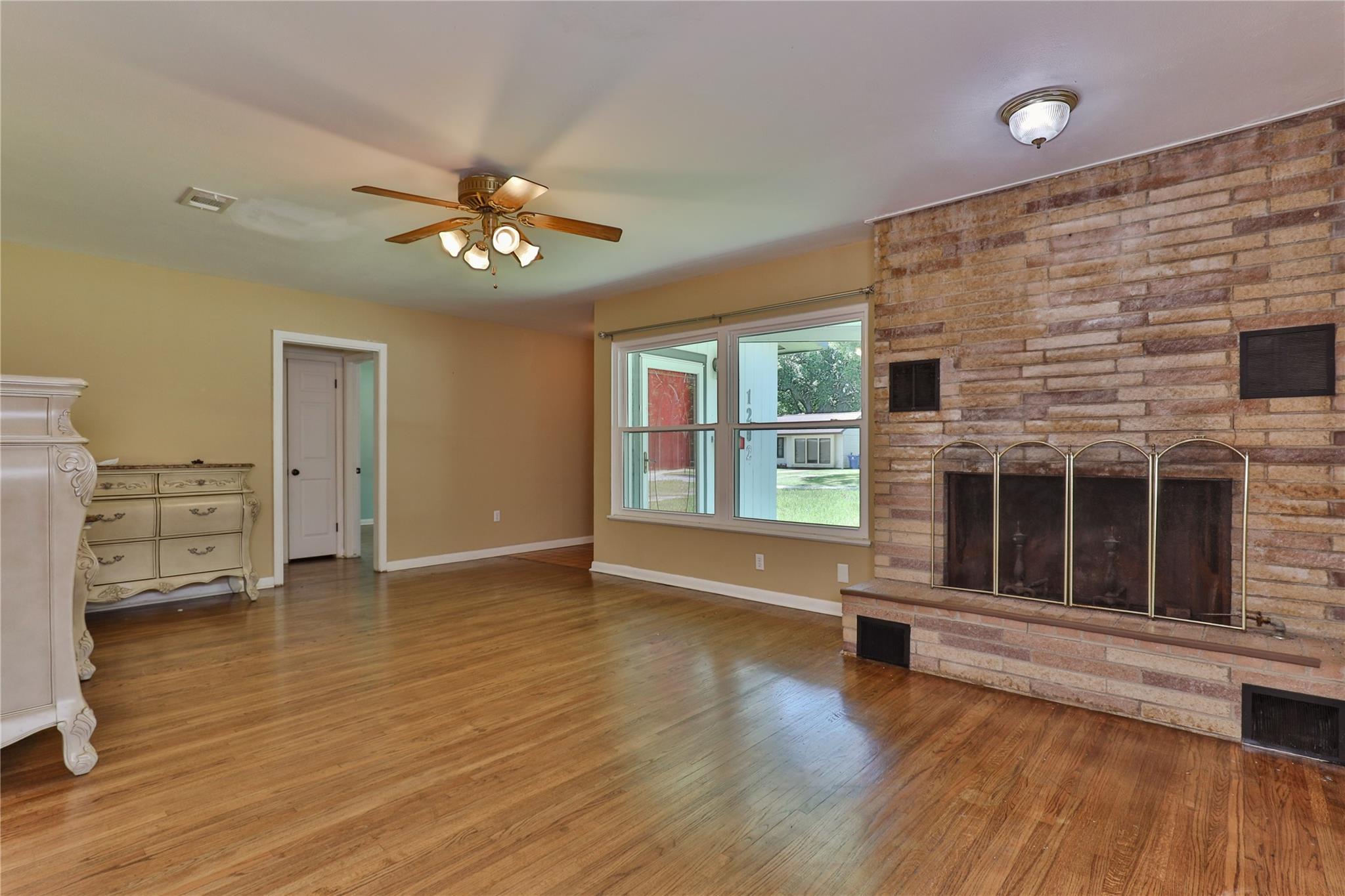 1202 Mac Drive