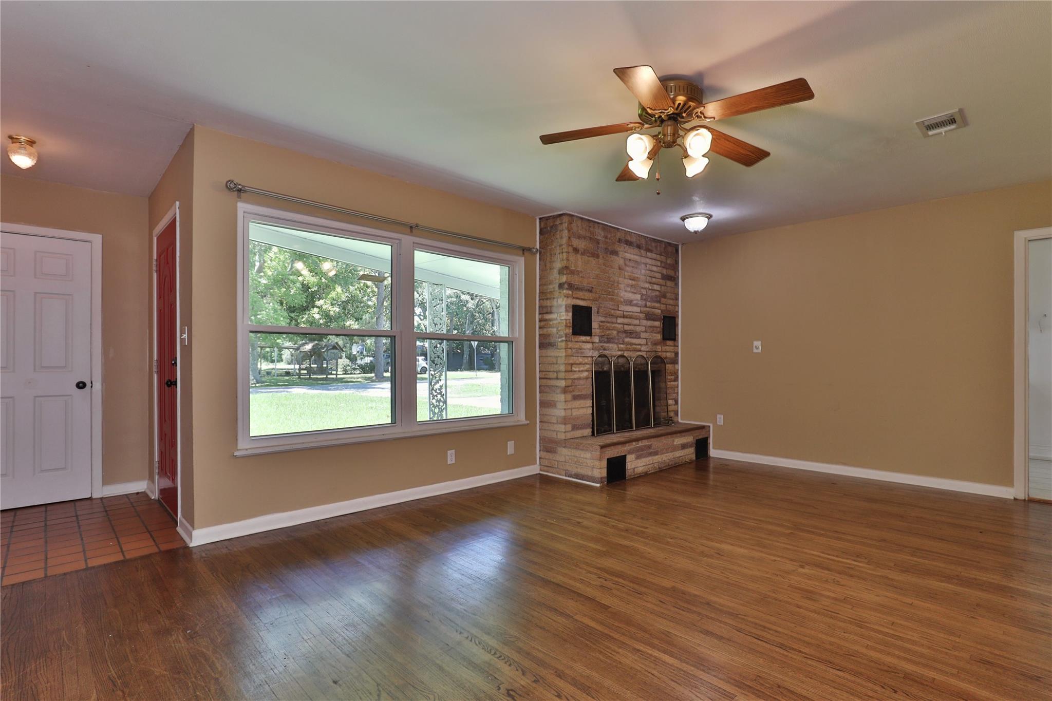 1202 Mac Drive