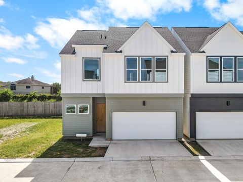 Photo of 12804 Buffalo Wells Drive, Houston, TX 77045 (MLS # 85836137)
