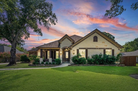 Photo of 727 Baker Drive, Tomball, TX 77375 (MLS # 2420286)