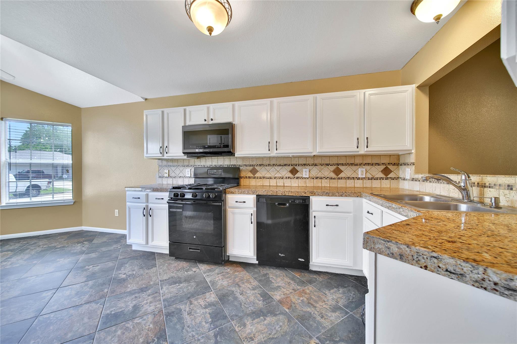 2310 Meandering Trail