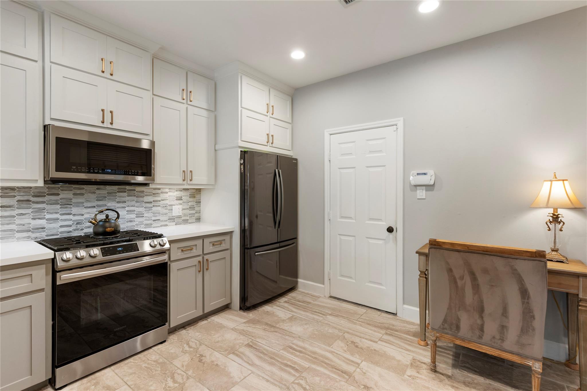 74 Valley Oaks Circle