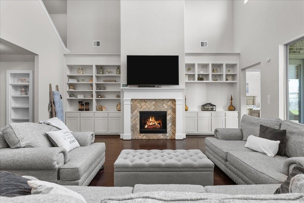 1704 Waterlilly River Lane