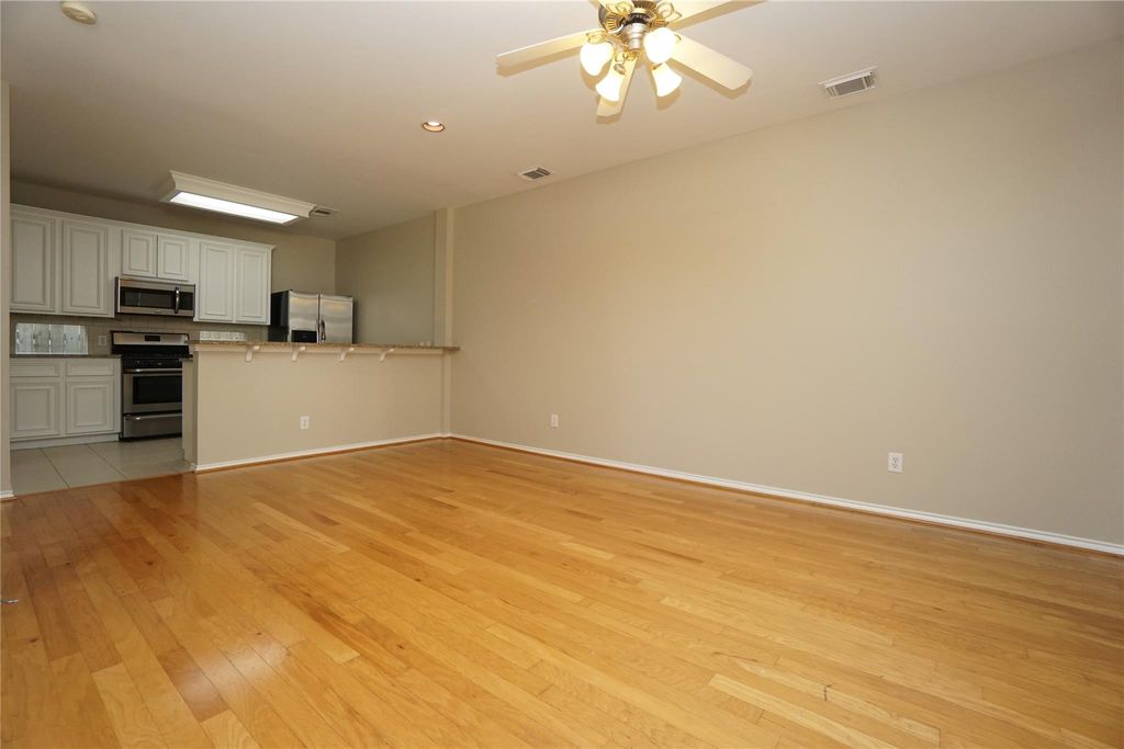 Photo of 1518 Sutton Street, Houston, TX 77006 (MLS # 20120516)