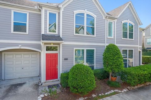 Photo of 1518 Sutton Street, Houston, TX 77006 (MLS # 20120516)