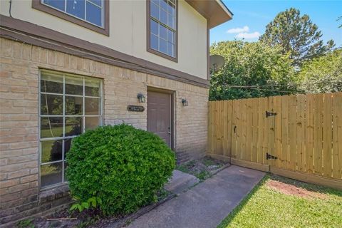 Photo of 9221 Vogue Lane #B, Houston, TX 77080 (MLS # 20772446)