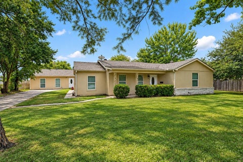 Photo of 6010 Cypress Street, Houston, TX 77074 (MLS # 95085020)