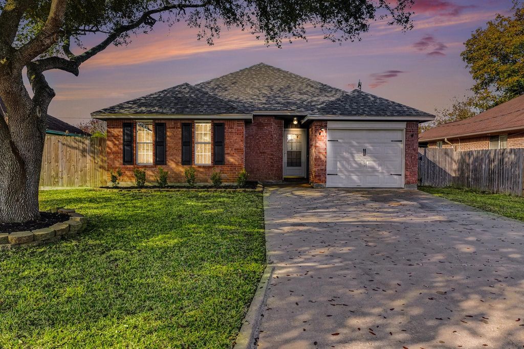 Photo of 2705 Clara Lane, Texas City, TX 77590 (MLS # 14827193)
