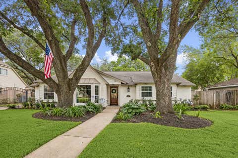 Photo of 1307 Berrywood Lane, Houston, TX 77077 (MLS # 26928920)