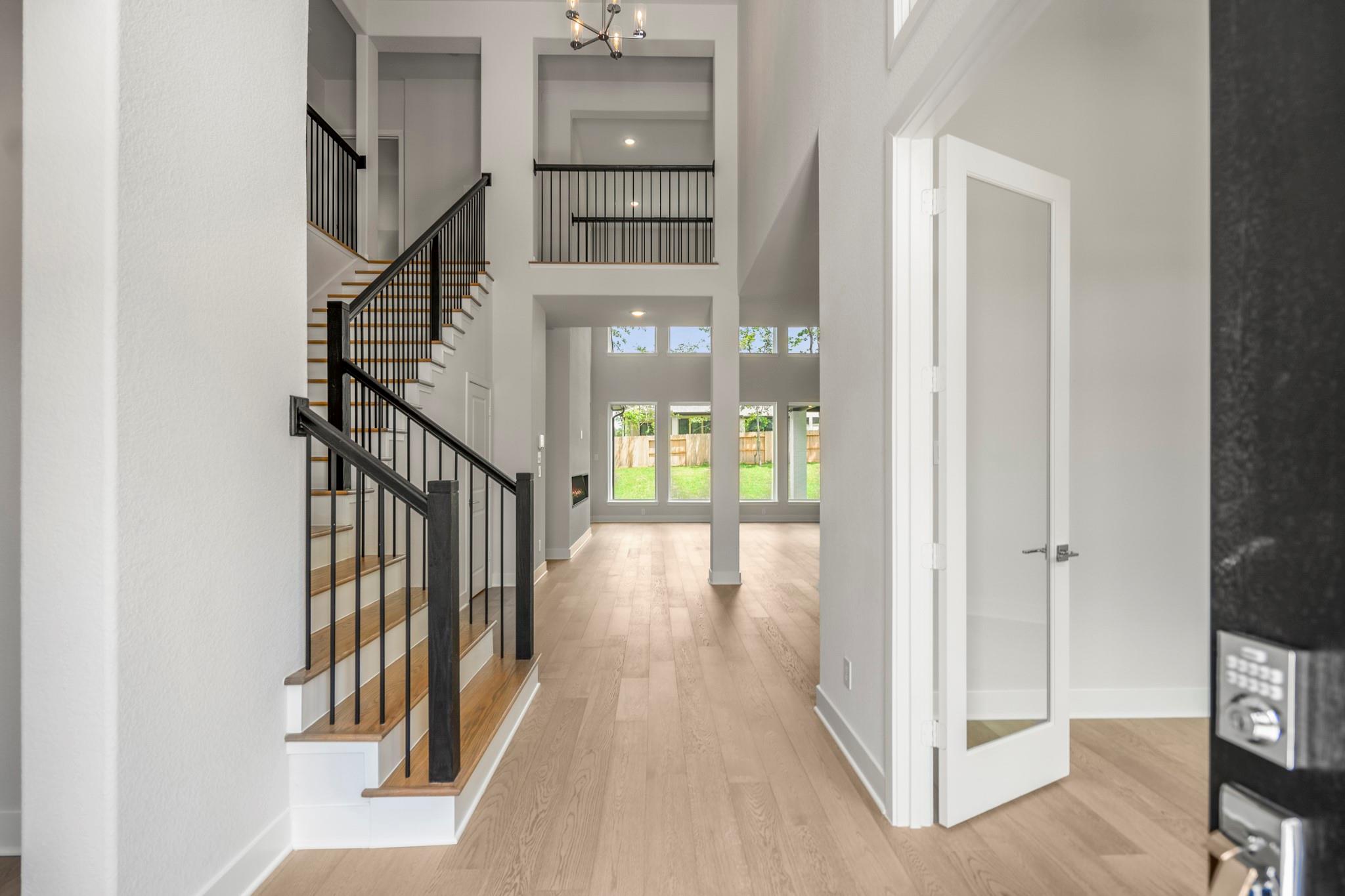 208 Lilac Tree Court