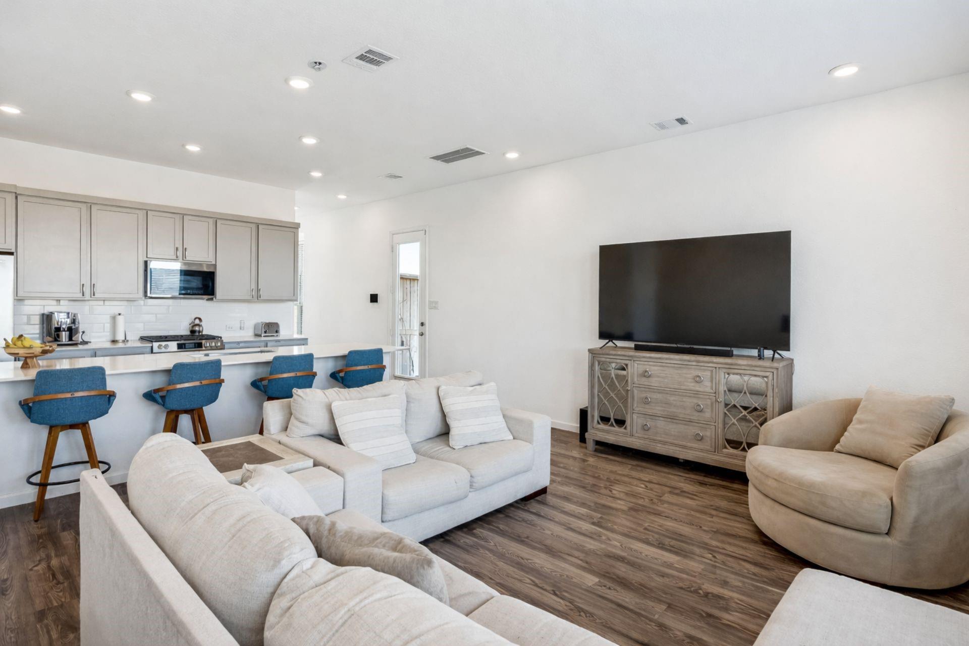5403 Holly Haven Court
