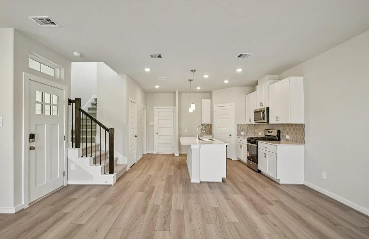 2203 Boardwalk Lane