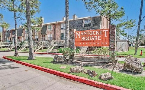 Photo of 2103 Place Rebecca Lane #D1, Houston, TX 77090 (MLS # 2387192)