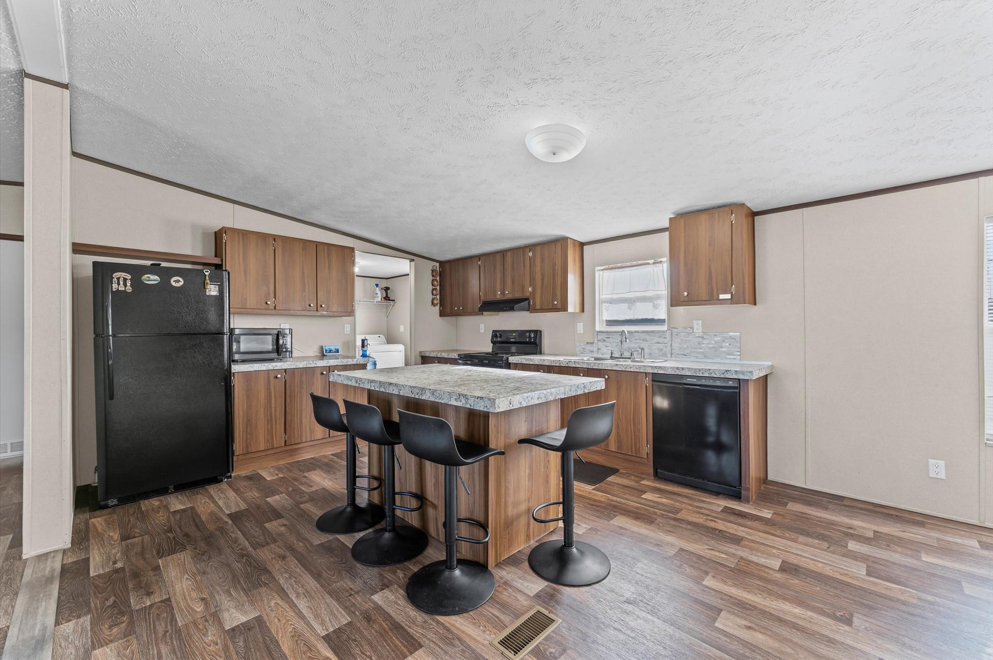 543 Ashlawn Drive