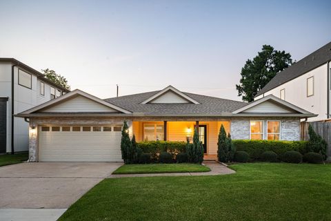 Photo of 1534 Althea Drive, Houston, TX 77018 (MLS # 51418696)