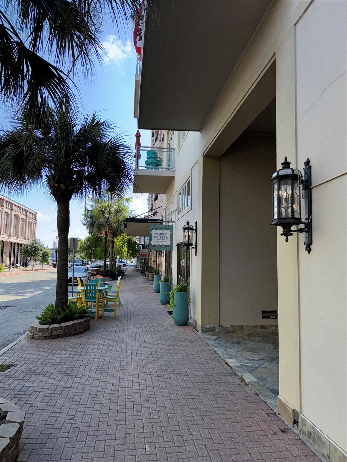 2208 Post Office Street 105