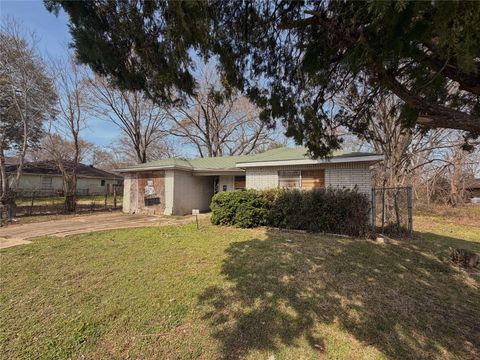 Photo of 3747 Dreyfus Street, Houston, TX 77021 (MLS # 67236334)