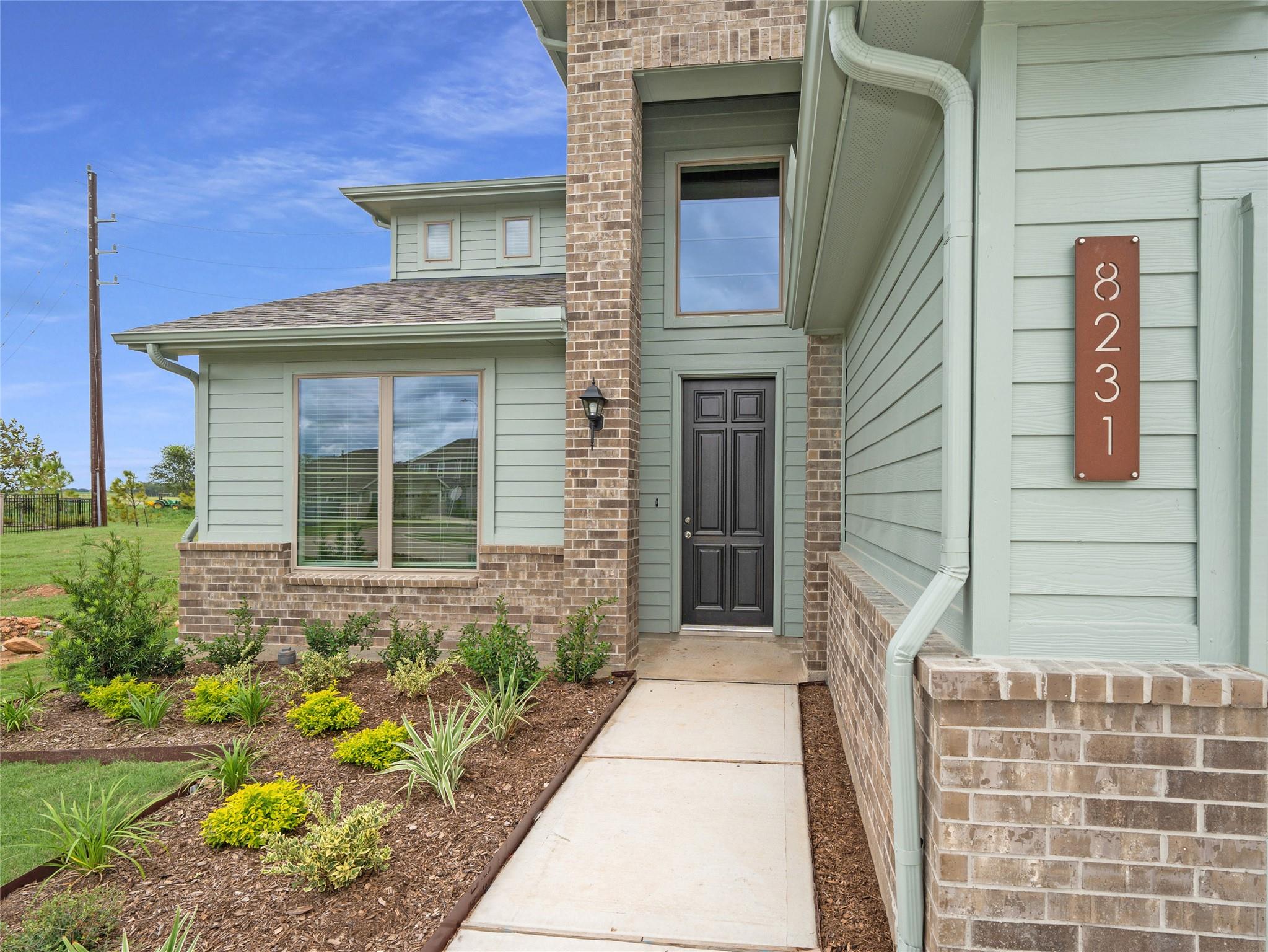 8231 Red Shinner Way