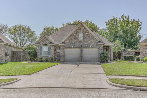 Photo of 4518 Somerset Court, Pasadena, TX 77504 (MLS # 44399885)