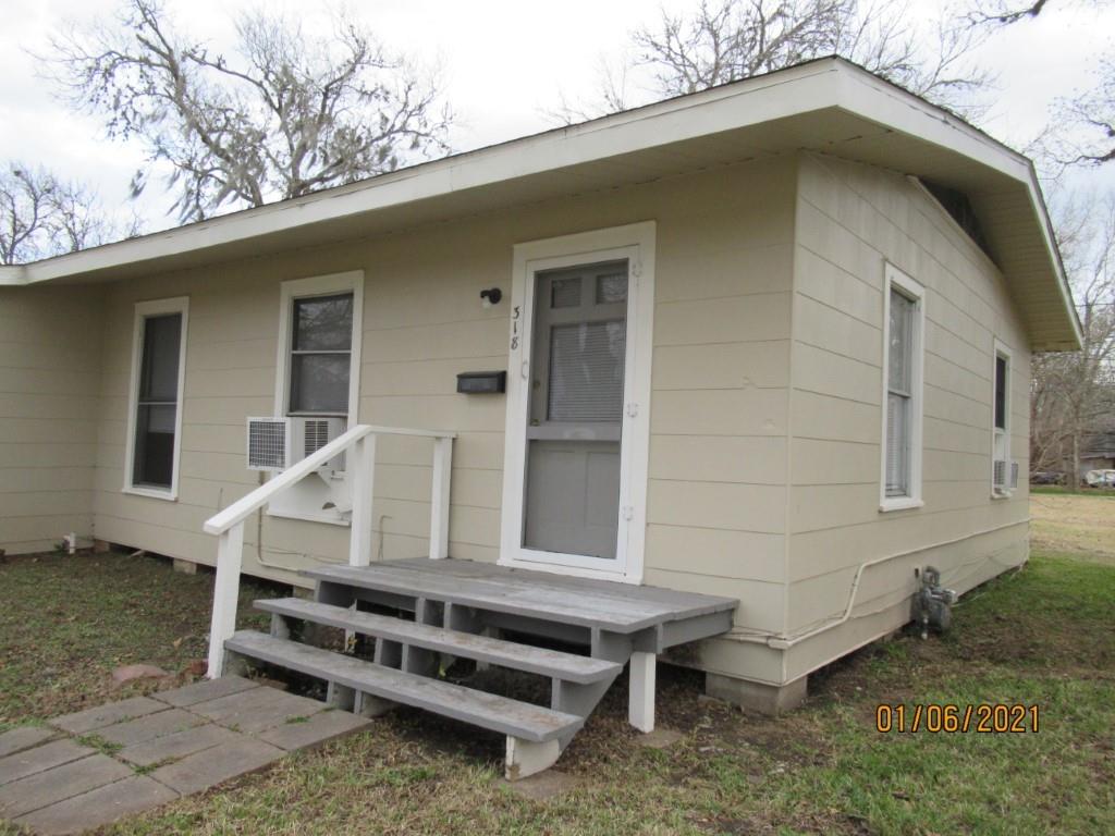 318 Circle Way Street