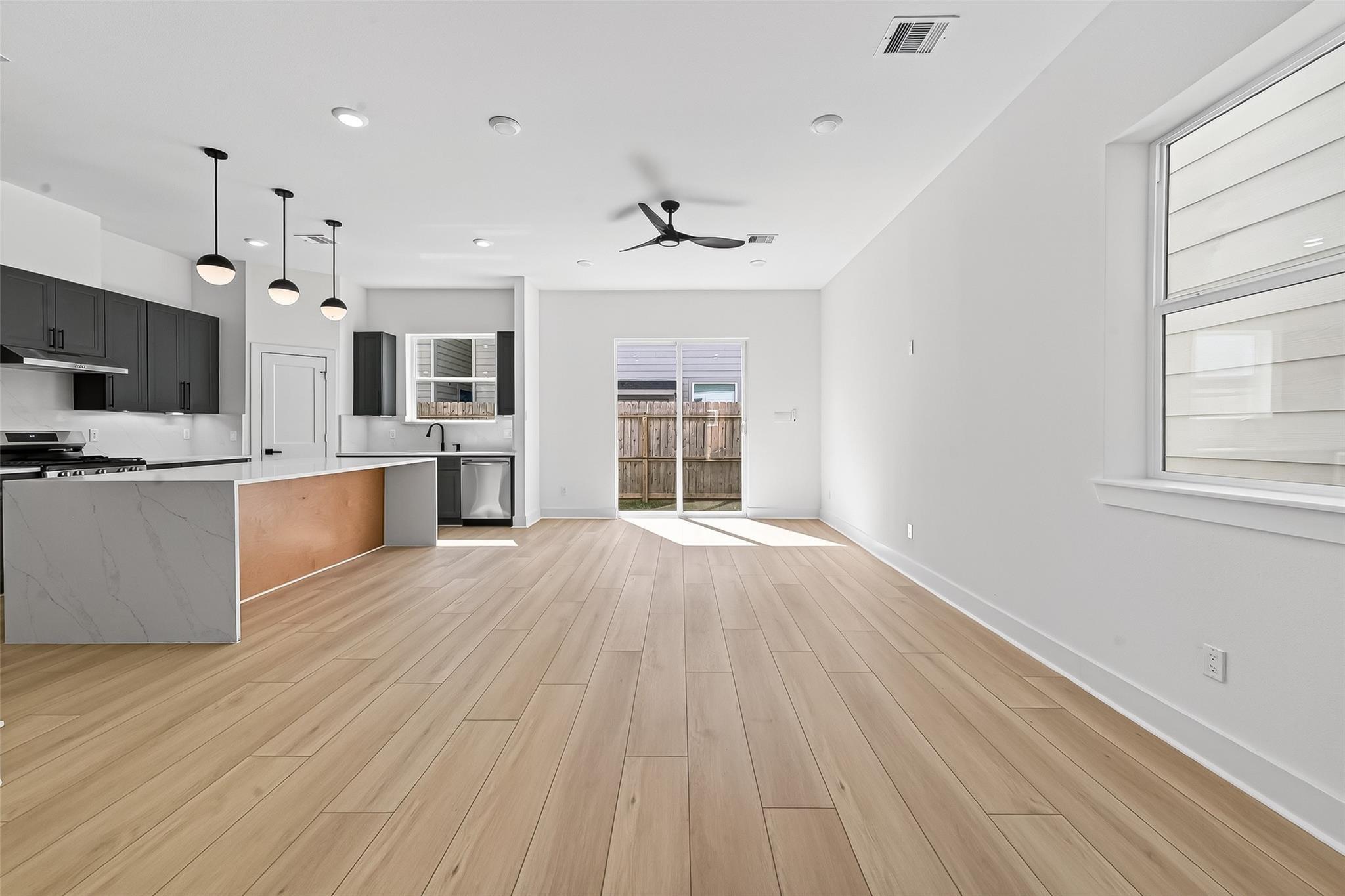 967 Highland Light Lane