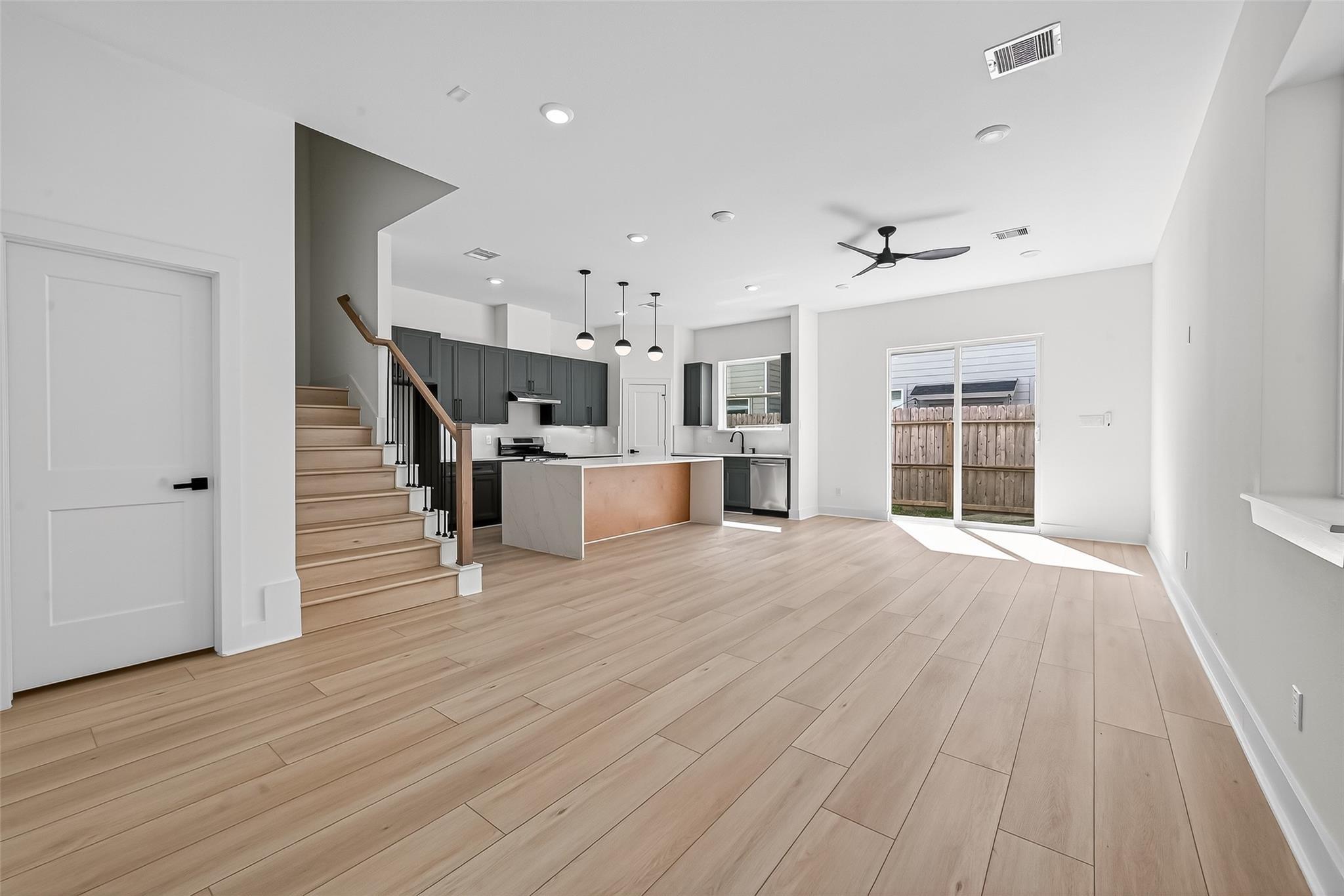 967 Highland Light Lane