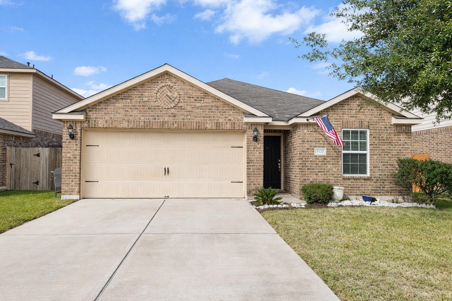 1527 Loose Stone Drive