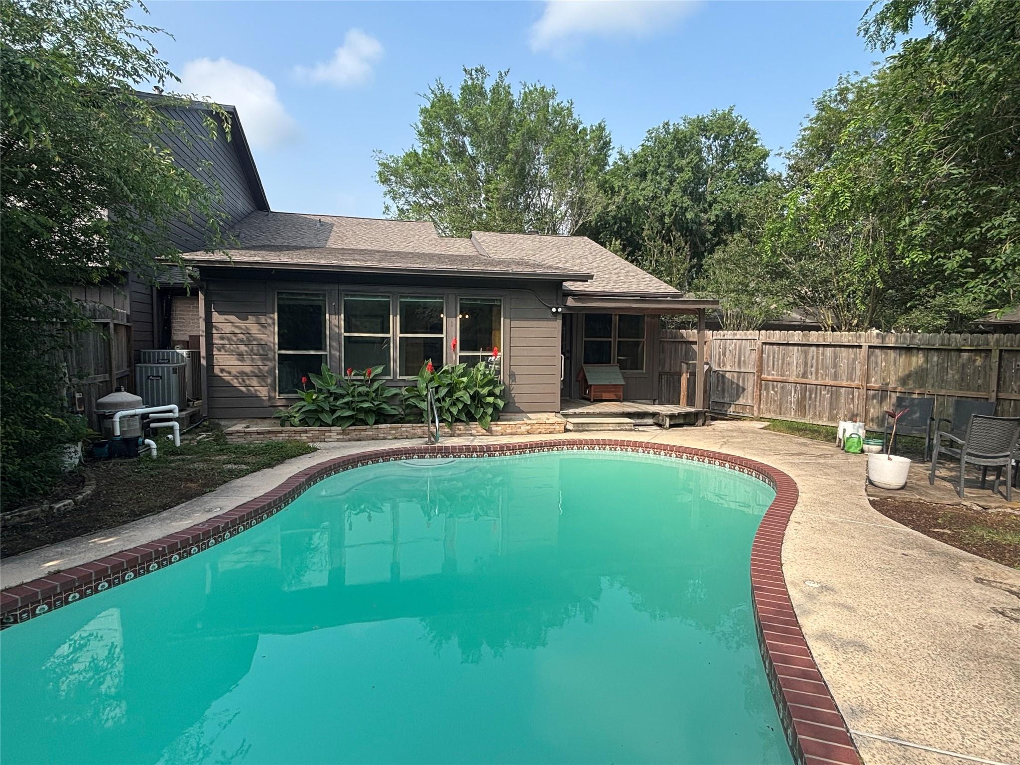 2229 Broadlawn Drive