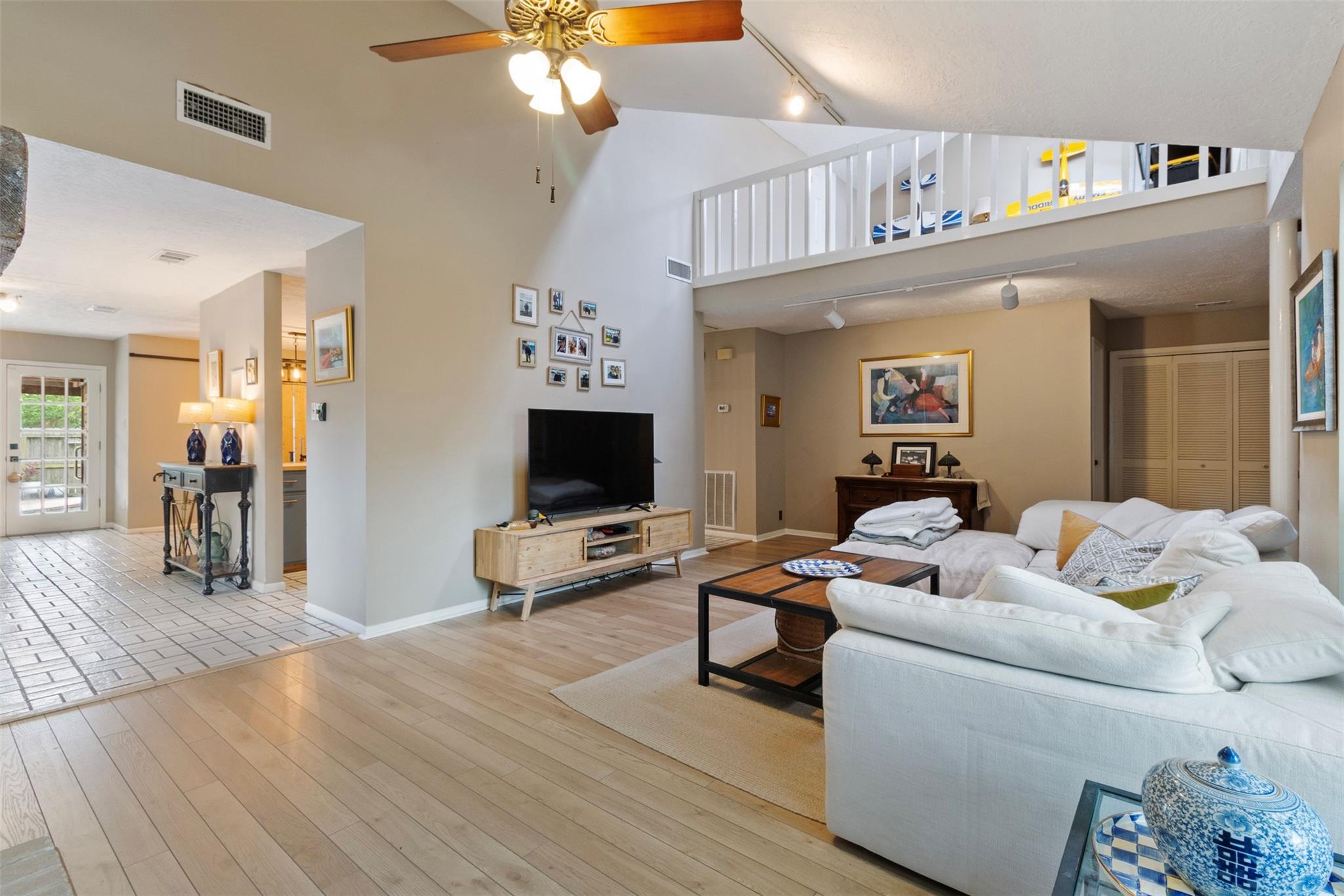 2229 Broadlawn Drive