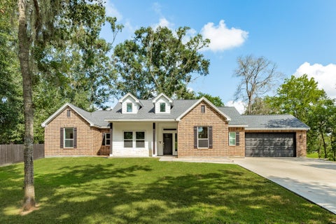 Photo of 1219 Chuckwagon Court, Angleton, TX 77515 (MLS # 43798587)